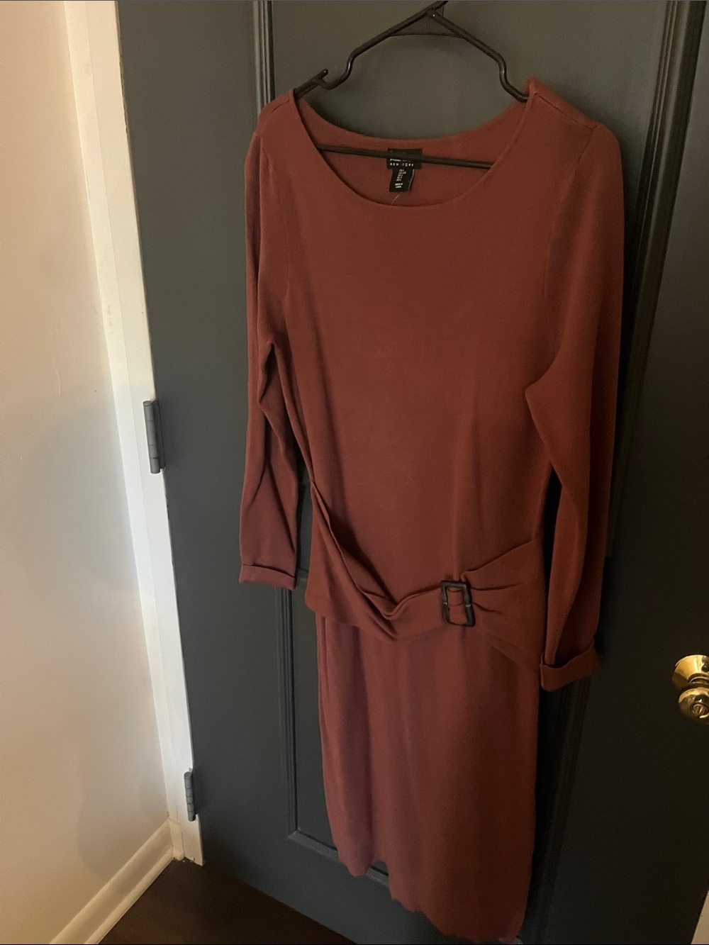 Nicole Miller Rust-Brown Long Sleeve Belted Midi Dress